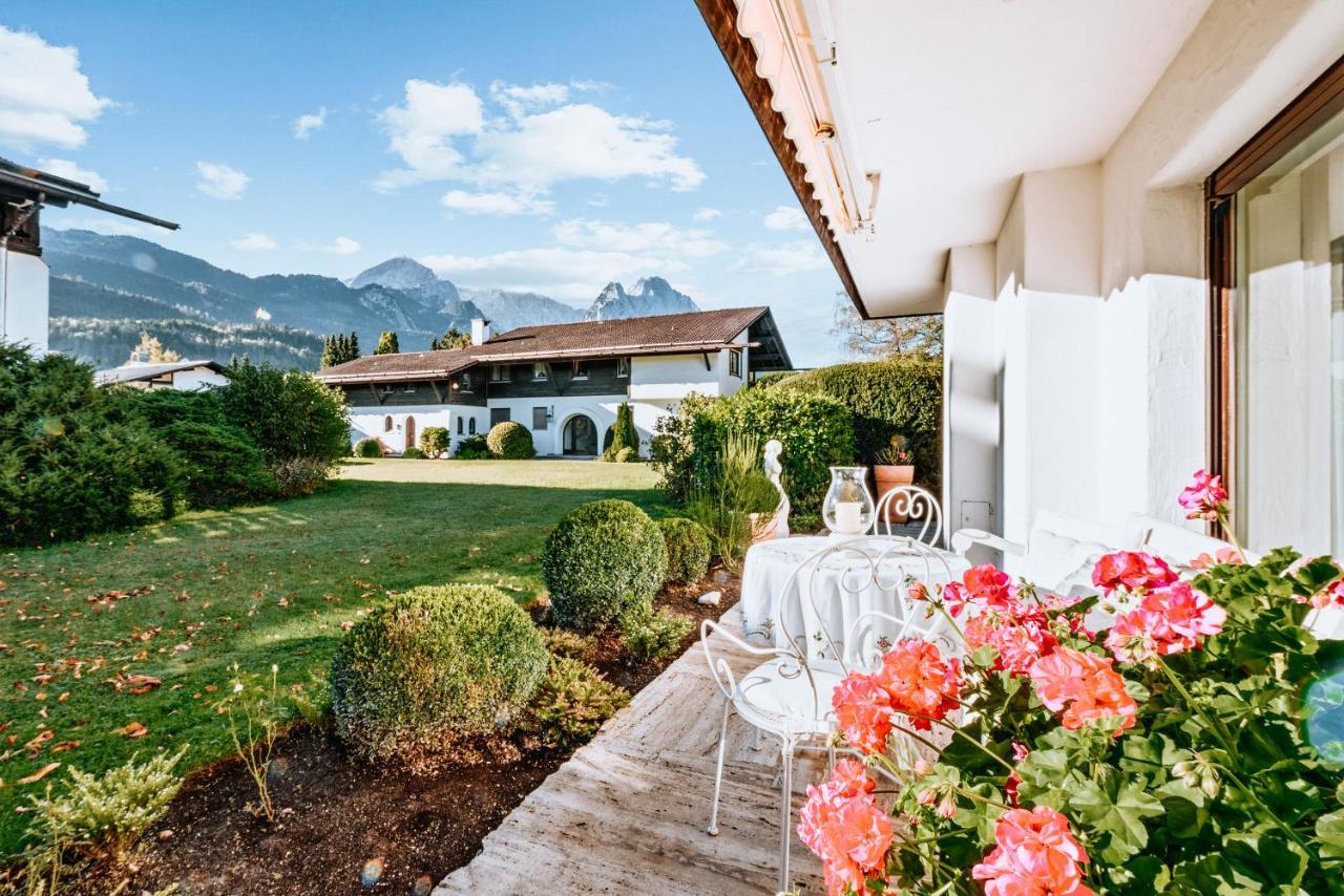 Alpine Garden Suite การ์มิช-พาร์เทนเคียร์เชน ภายนอก รูปภาพ